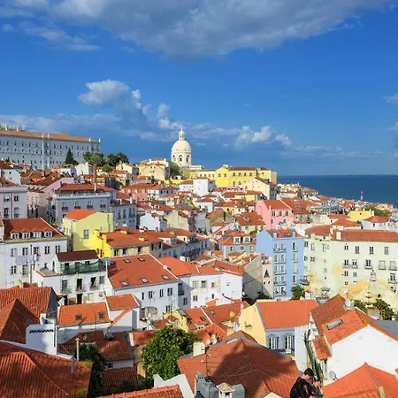 Alfama Casa Amarela